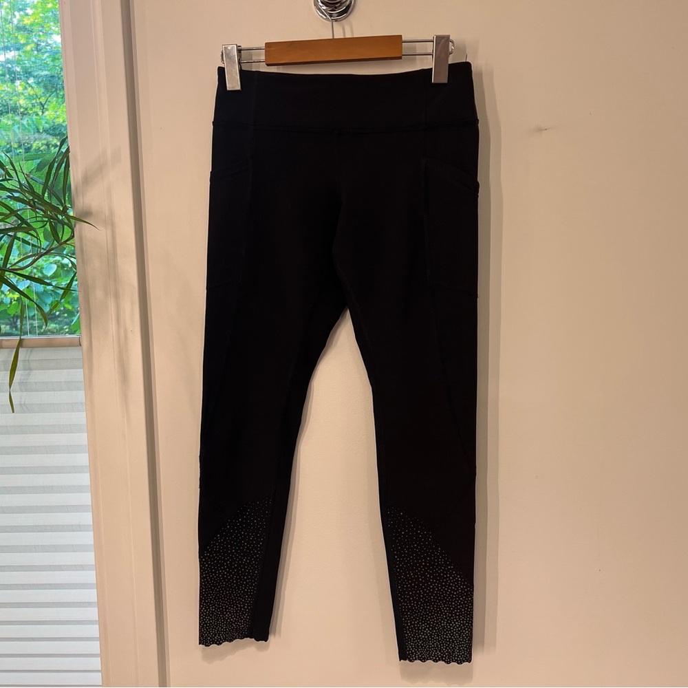 Lululemon Athletica Black Leggings tights with Patterned Hem size 6